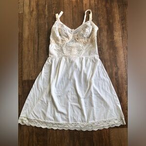 Vintage Fortuna Lingerie Union Made 50 C Cup Sheer Lace Dress Gown Cream *READ